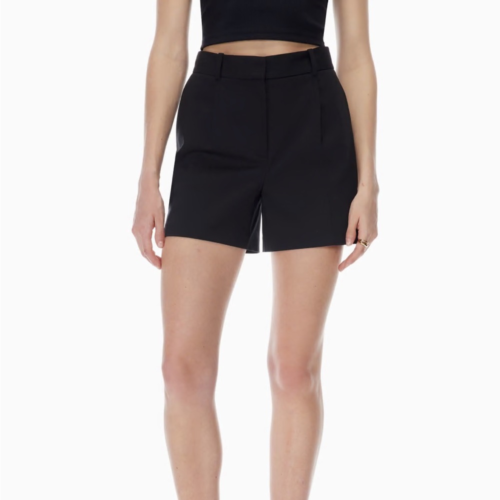 Babaton Wegner‎ Short